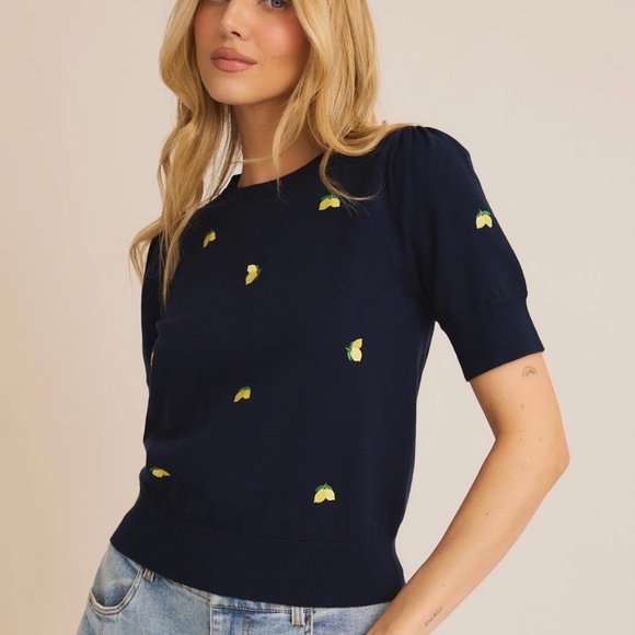 Round neck puff sleeve embroidered lemon sweater - Picture 1 of 8